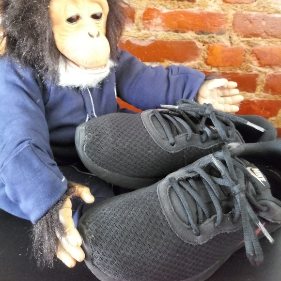 Nike Tanjun Sneakers - Picture 6 of 11